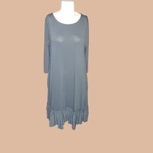 Zenana Outfitters Ruffle Bottom Grey Dress Medium Viscoe Rayon Long Sleeve